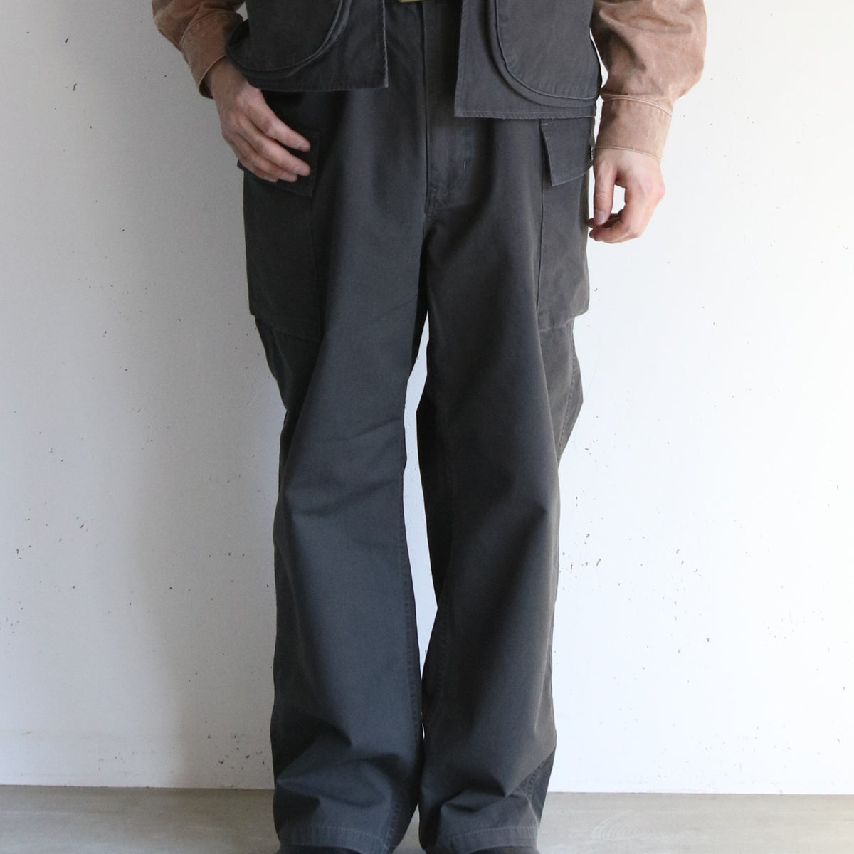 PHIGVEL - POPLIN CLOTH CARGO TROUSERS - F.CHARCOAL – anemoscope