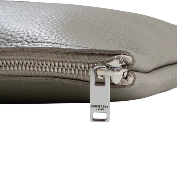 SUNSET BAY - SIGNET POUCH (Grande) GREIGE