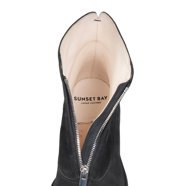 SUNSET BAY - GUIDE - BLACK SUEDE