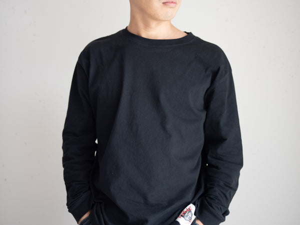 FUELS -L/S LEATHER TAG Tee - BLACK
