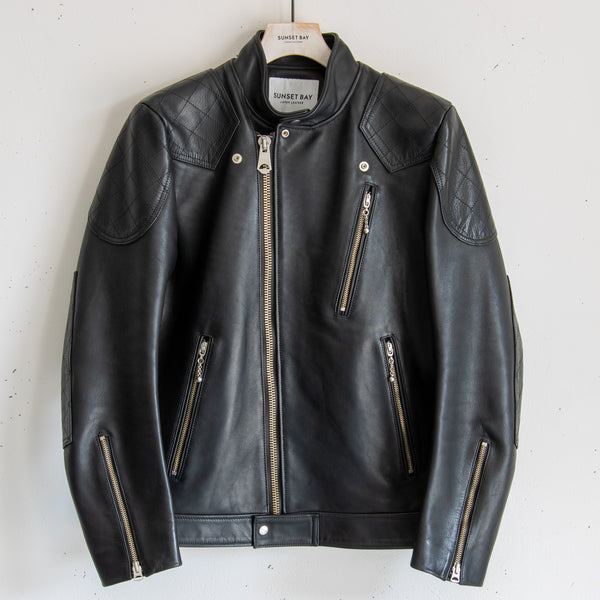 SUNSET BAY - PADDED BUZZARDS HORSE HIDE- BLACK - size:2【THE ARCHIVE】