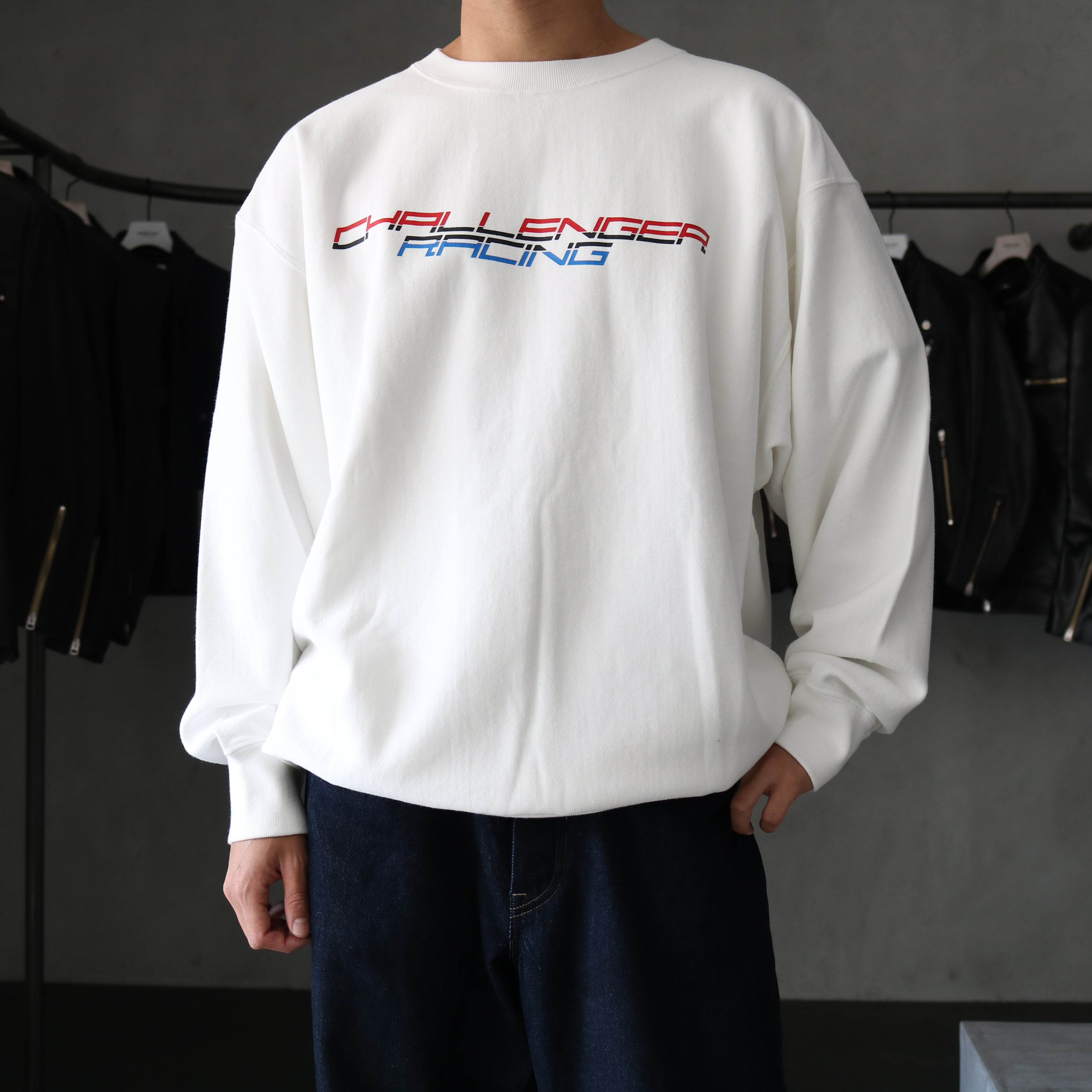 CHALLENGER（チャレンジャー） -RACING LOGO C/N SWEAT- WHITE