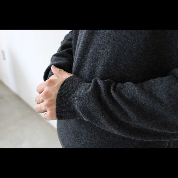 nonnative - DWELLER PULLOVER SWEATER CASHMERE YARN -CHARCOAL