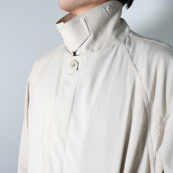 nonnative - WORKER LONG COAT POLY SHANTUNGWITH GORE-TEX WINDSTOPPER® - IVORY