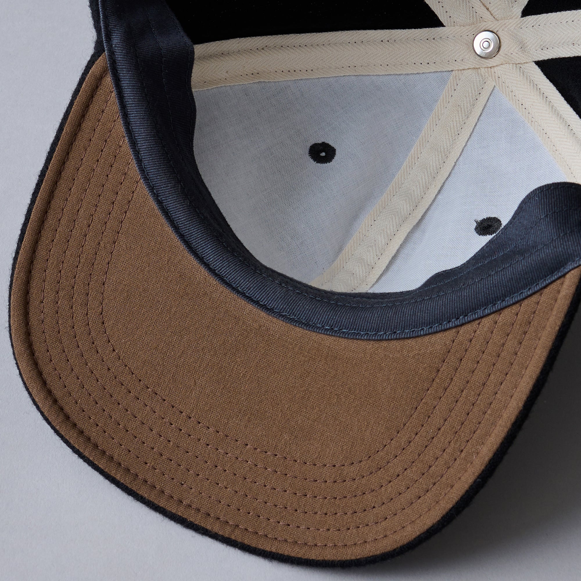 SOLARIS & Co. -Classic Baseball Cap 